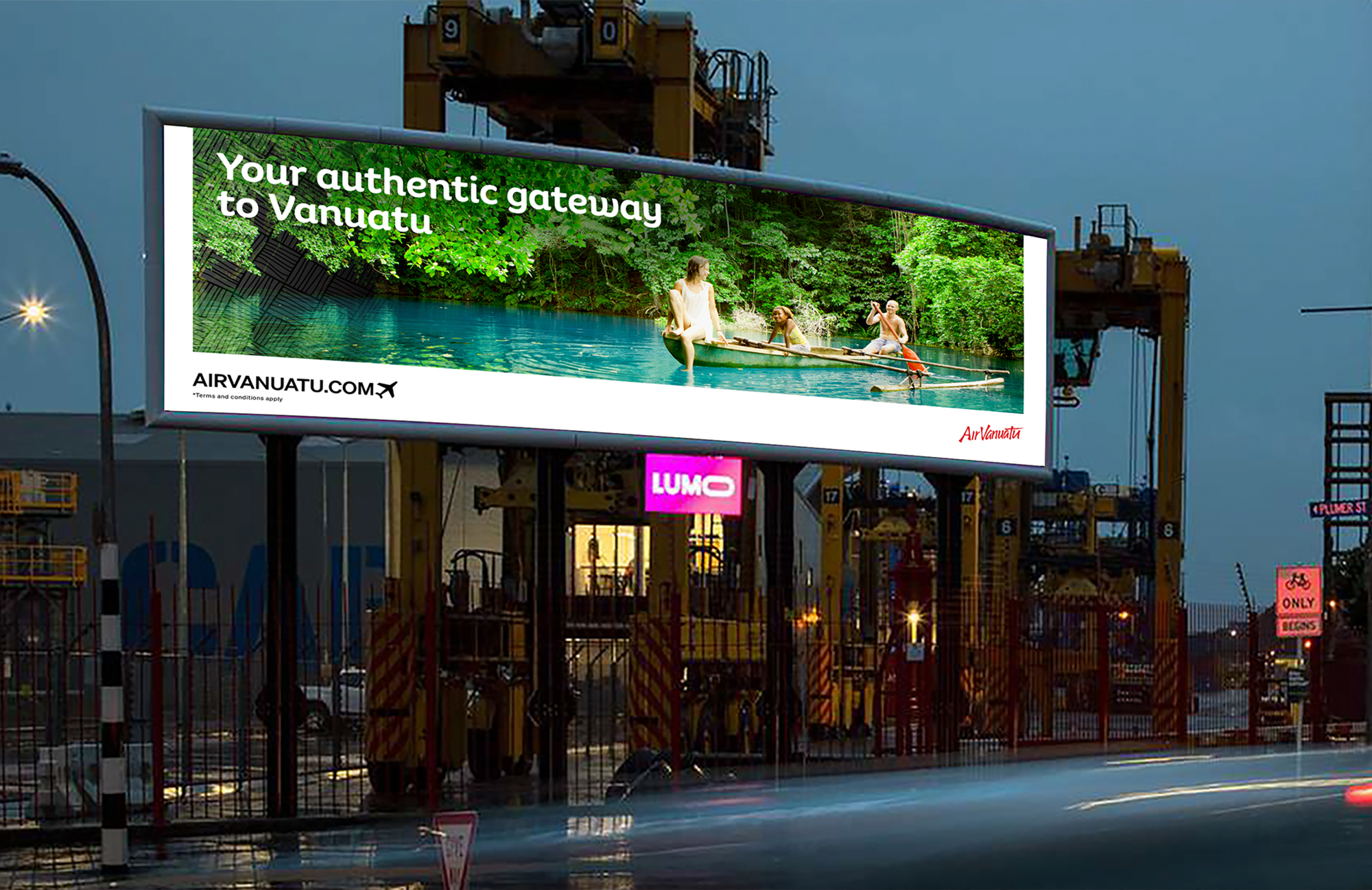 redfire-air-vanuatu-airline-advertising-billboard-nz redfire-air-vanuatu-airline-advertising-billboard-nz